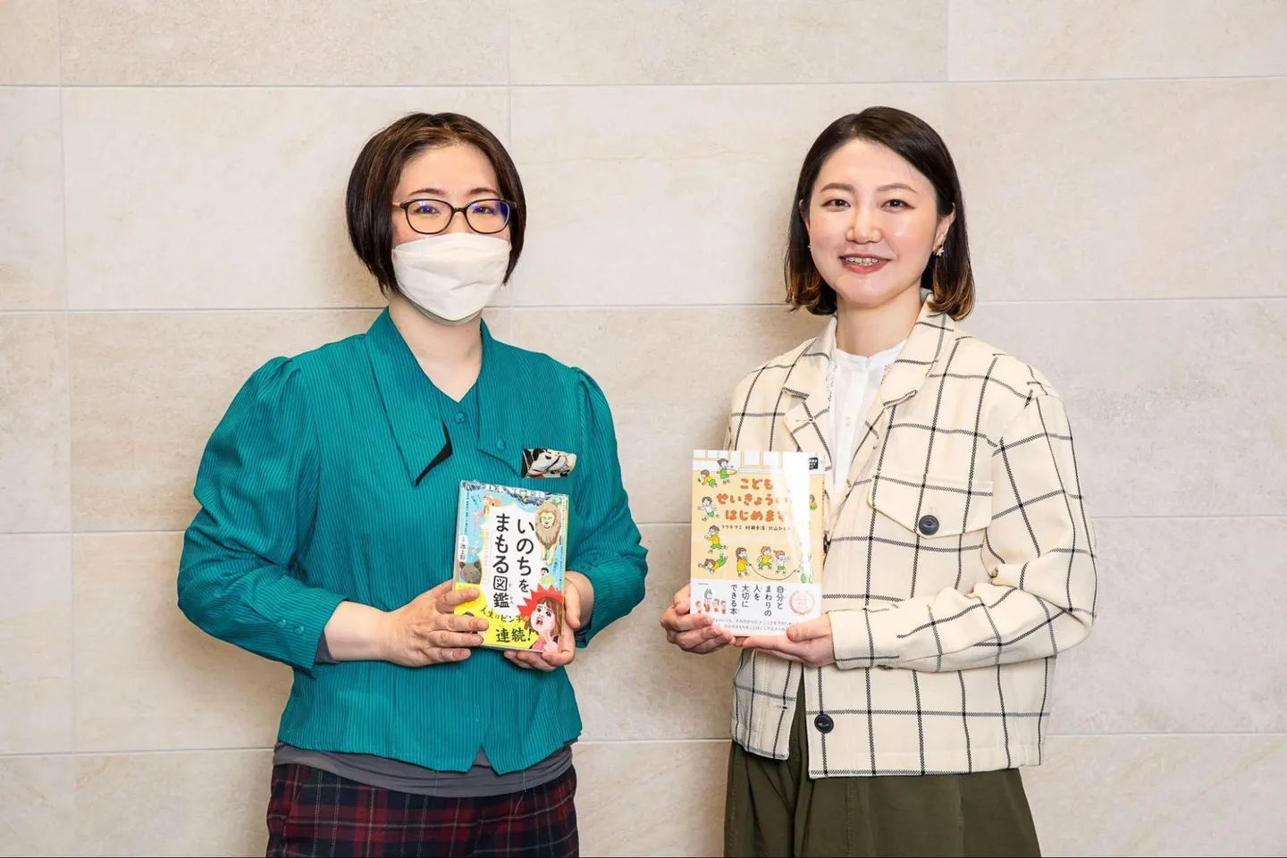 滝乃みわこさん(左)と、フクチマミさん(右)。