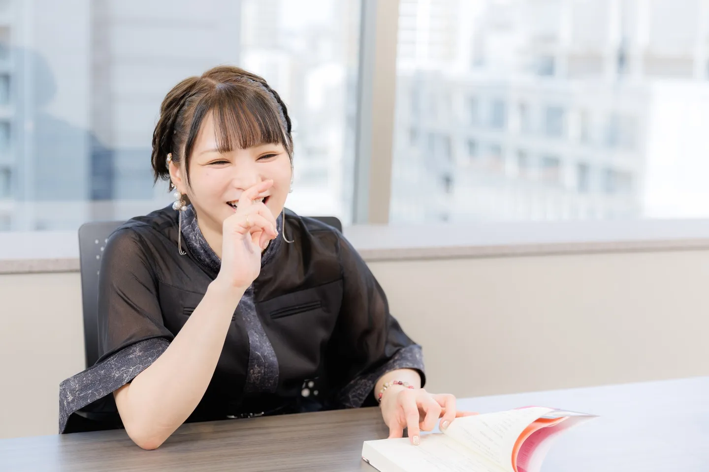 『井澤詩織の誰かに話したくなる怖い話』インタビュー