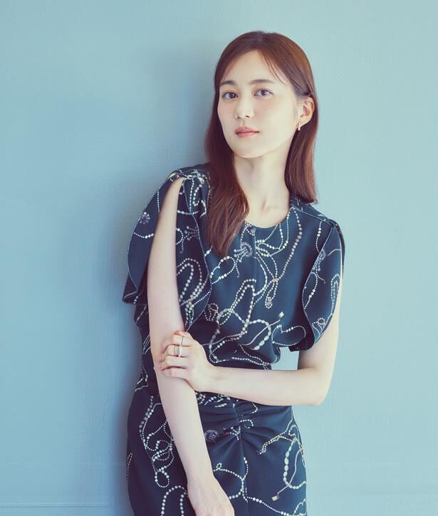 刺繍入りネイビーウェア スタジャン 生田絵梨花 元 乃木坂46 生田絵梨花 着用モデル 最新