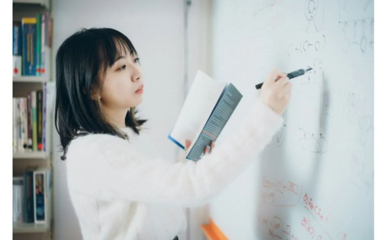 赤間怜奈氏