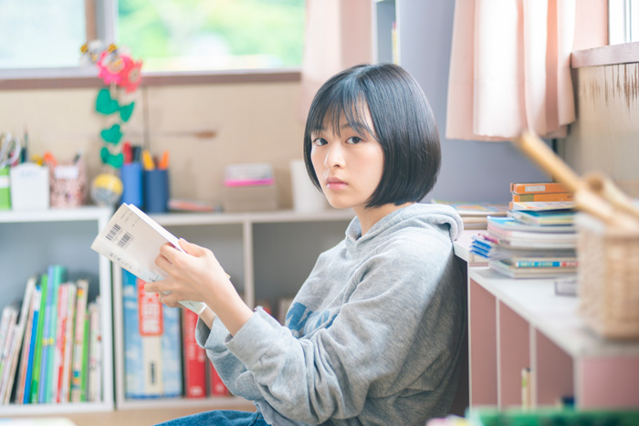青くて痛くて脆い