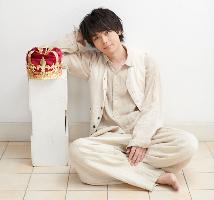 中村倫也　着用　台風家族 ナスTシャツ　サイズM 中村倫也 着用 台風家族 ナスTシャツ サイズM 中村倫也】衣装・私服