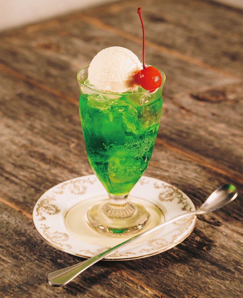 ノスタルジックな色と味わいを再現！ 「なつかしのクリームソーダ