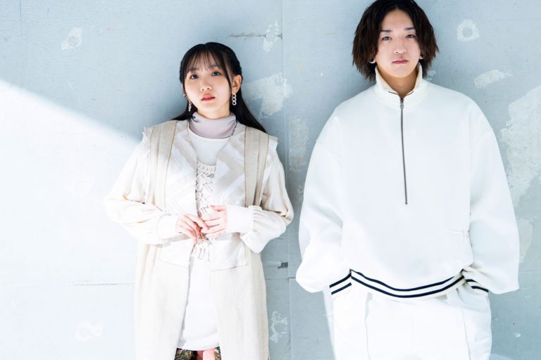 【限定おまけ付き/コンプリート盤】はじめてのEP YOASOBI 幾田りら はじめての -EP コンプリート盤 【完全生産限定盤】(12cmCD+Blu
