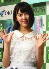 大胆スクール水着ショットも披露！HKT48/AKB48・宮脇咲良のファースト写真集に指原も大絶賛