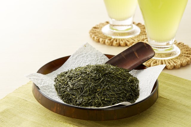 「紅茶」「緑茶」「ウーロン茶」は、実は同じ茶葉から作られる/毎日雑学
