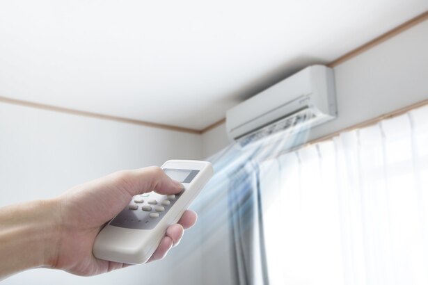 エアコンは消費電力より冷暖房の効果が大きいのはなぜ？