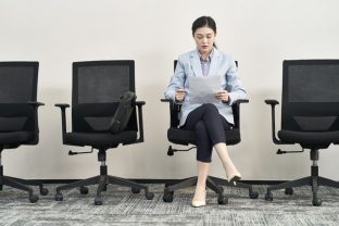 座りっぱなしを回避する方法とは？ 科学によって明かされた“3ステップ”を覚えて行動に移そう／最強脳のつくり方大全②